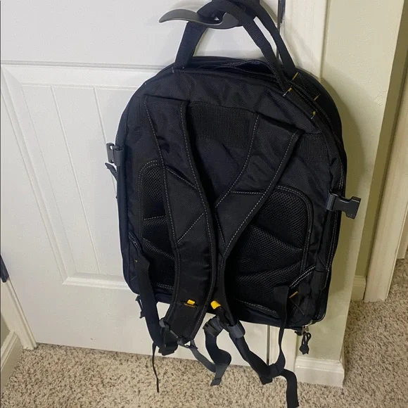 NWT Custom Leathercraft 1132 75-Pocket Tool Backpack - Picture 8 of 8